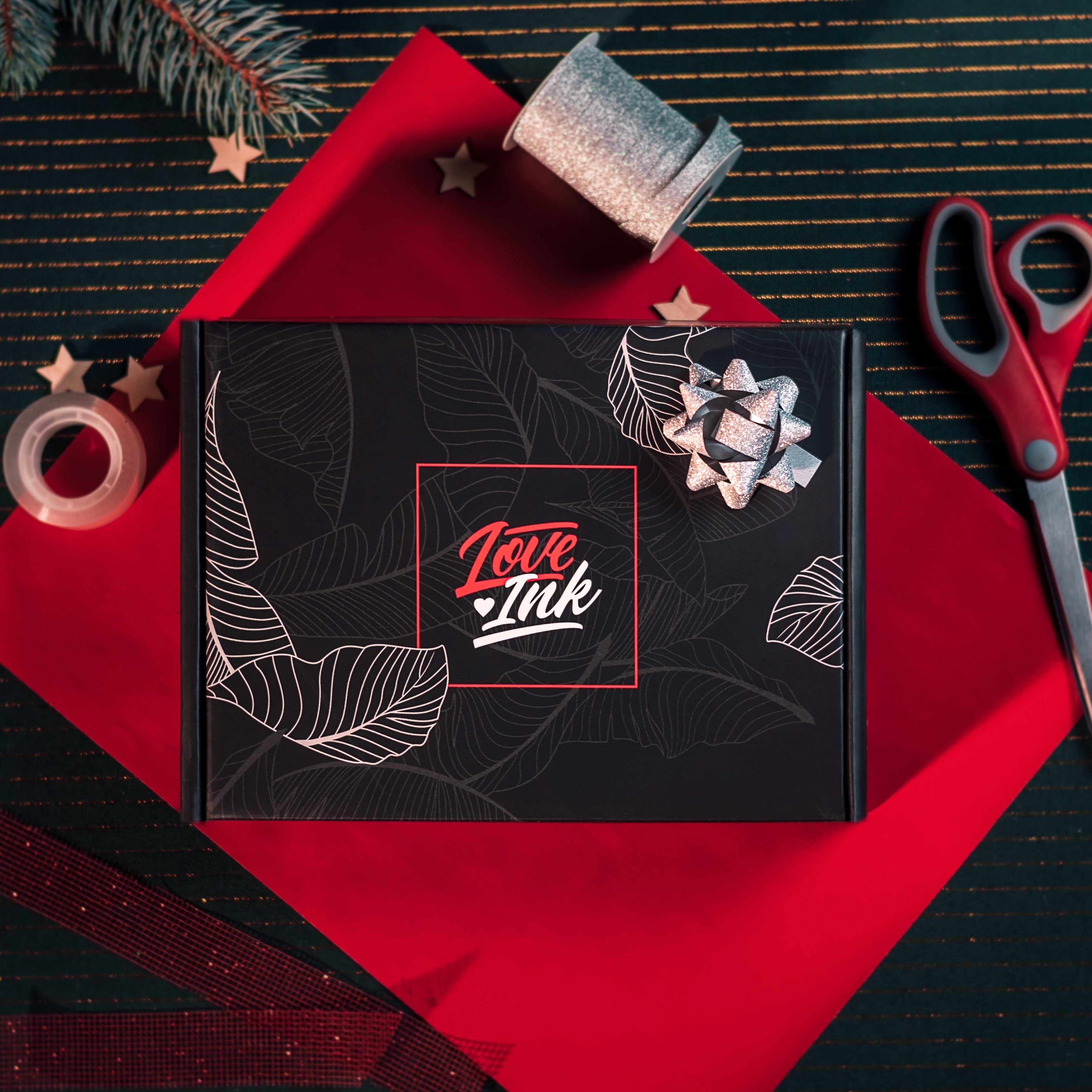 Zestaw prezentowy: Tattoo Butter Christmas + Tattoo Cream + Skarpetki